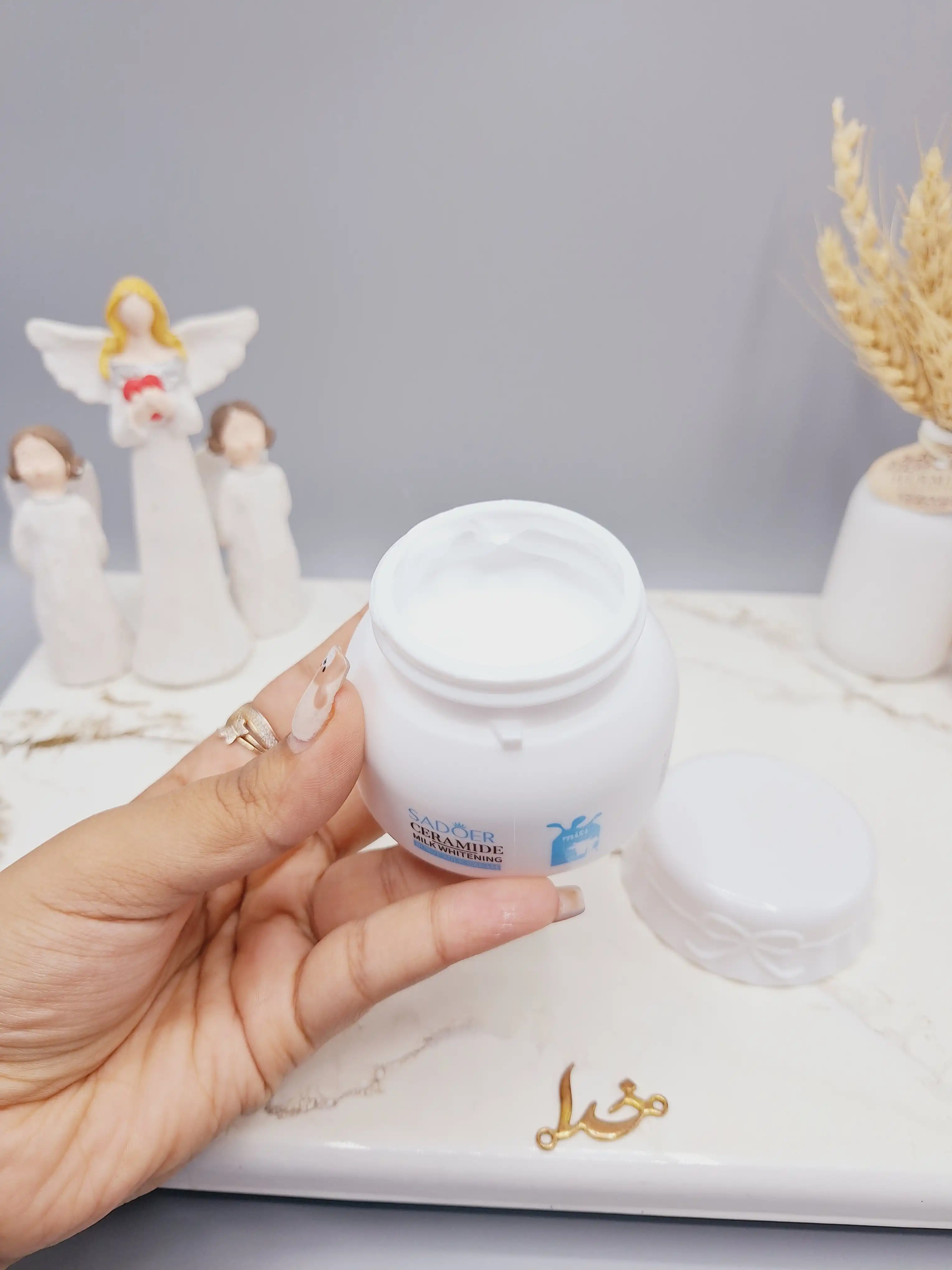 کرم آبرسان و مرطوب کننده سرامید شیر سادور حجم 120g کد SD88531