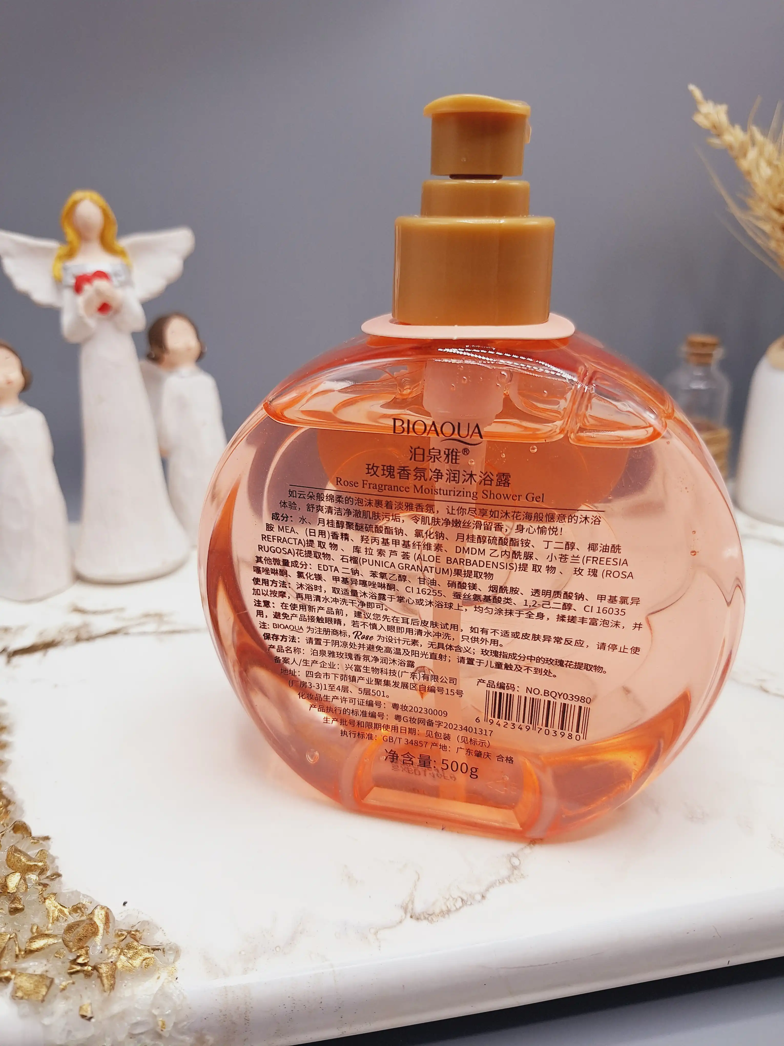 شاور ژل شوینده بدن حاوی عصاره گل رز برند بیوآکوا حجم 500 میل کد 3980