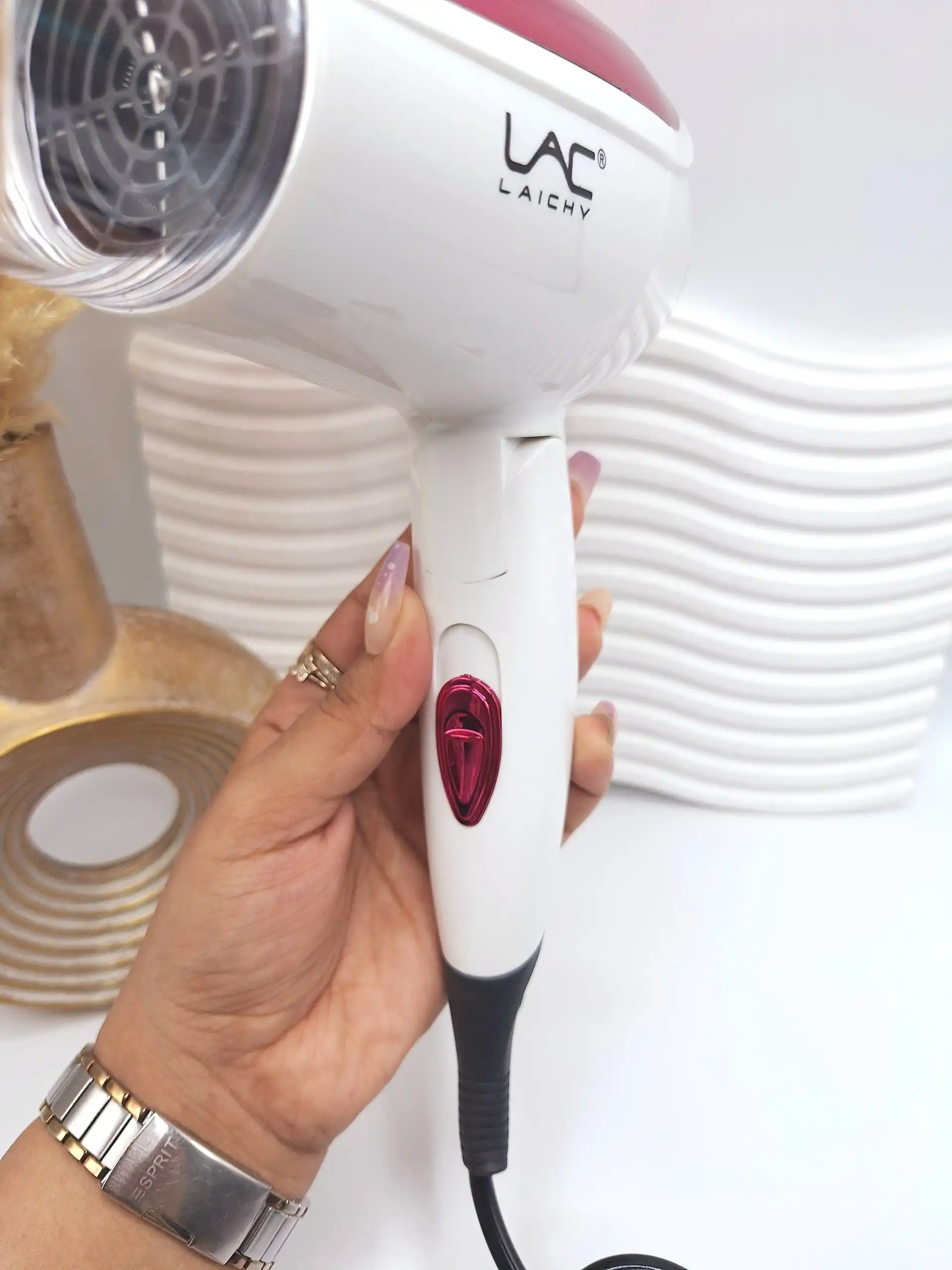 سشوار مسافرتی laichy مدل l-1080
