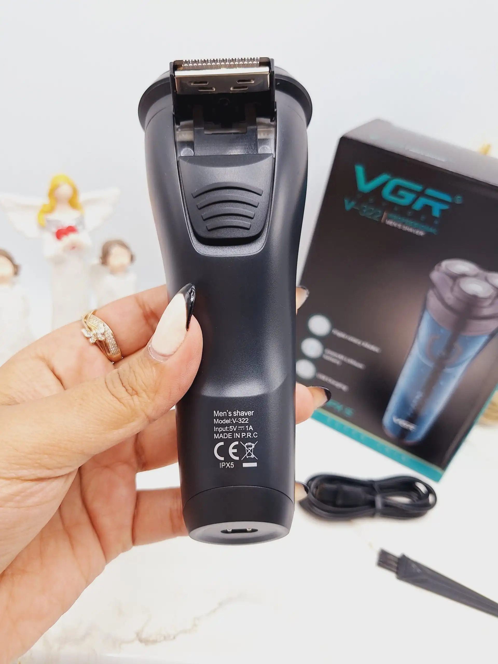 ماشین اصلاح وی جی آر VGR مدل V-322